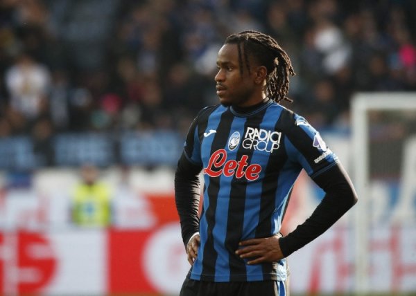 Dimazio: Napoli quan tâm đến cầu thủ chạy cánh Atlanta Lukeman và xem xét từ bỏ Endoye