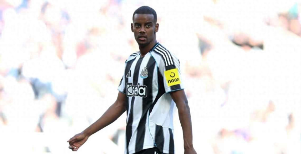 Liên hệ Liverpool Newcastle United