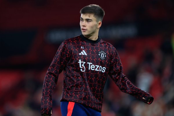 TA Reporter: Manchester United sẽ cho mượn AMA của Thanh niên Huấn luyện, anh ấy sẽ không đến Hoa Kỳ với đội